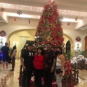 Meet your Posher, Claudia